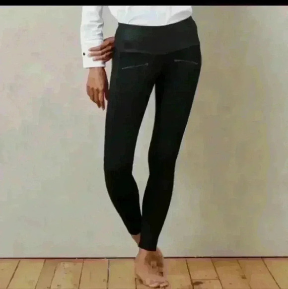 ADAY Pants - ADAY Throw And Roll Leggings